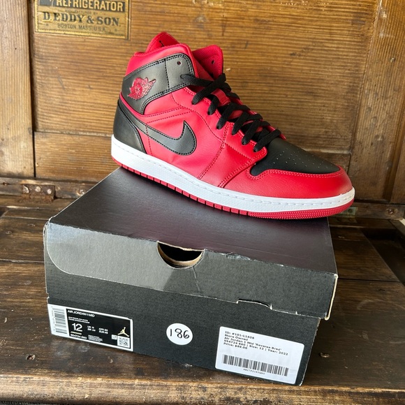 J1 reverse (bred) - Picture 1 of 2
